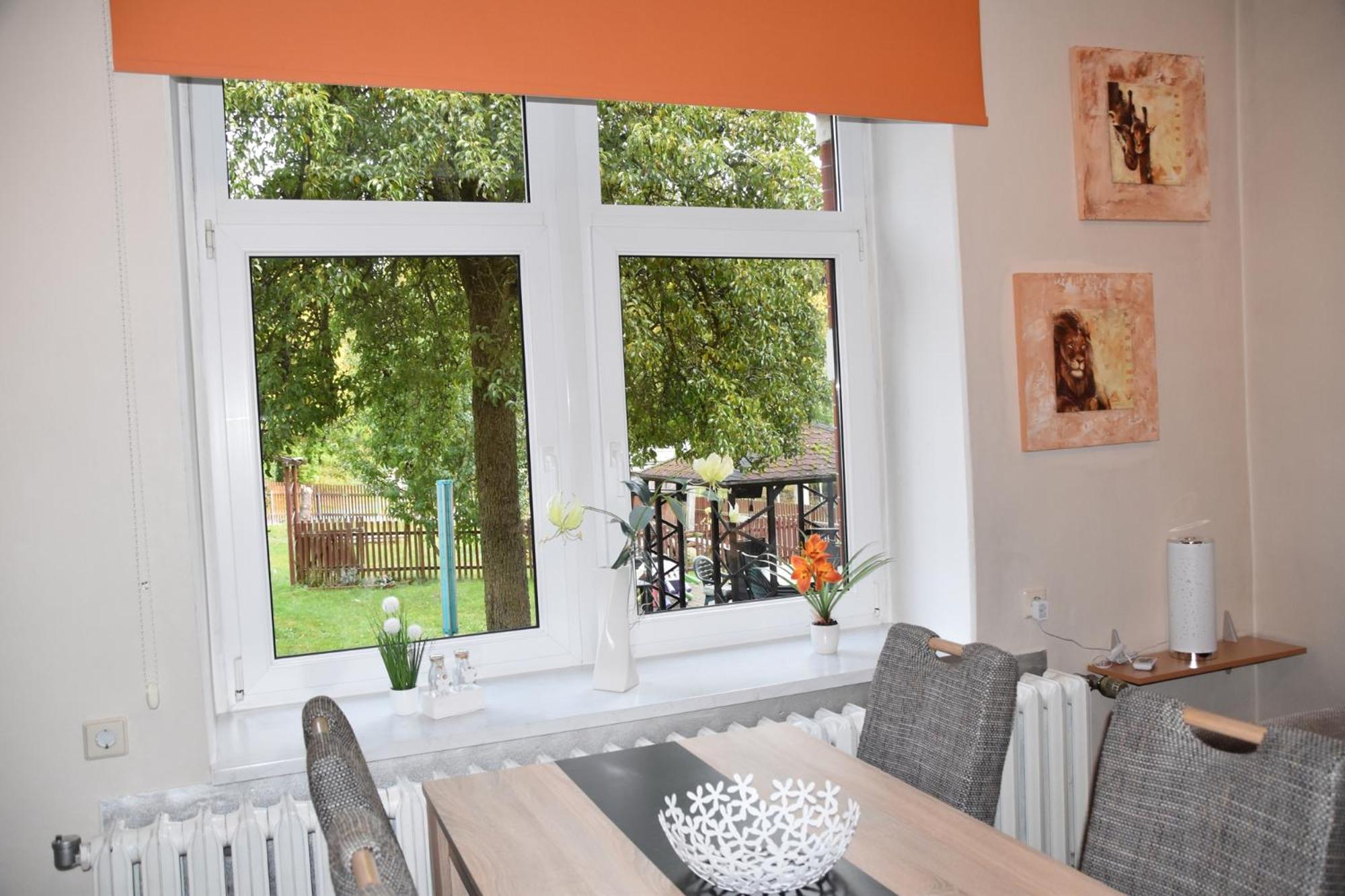 Ferienwohnung Und Pension "Zur Aue" Konigsbruck Екстериор снимка