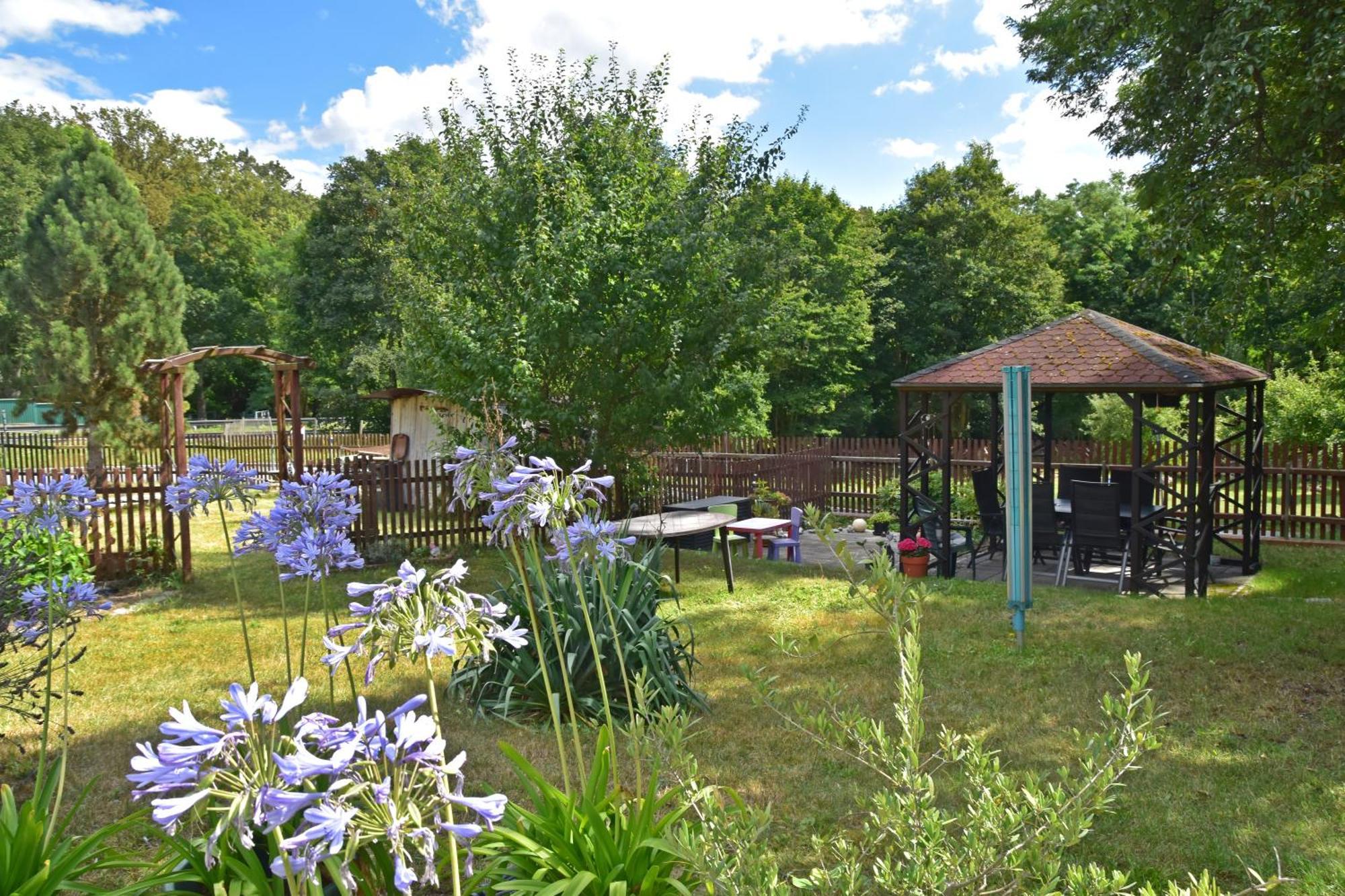 Ferienwohnung Und Pension "Zur Aue" Konigsbruck Екстериор снимка